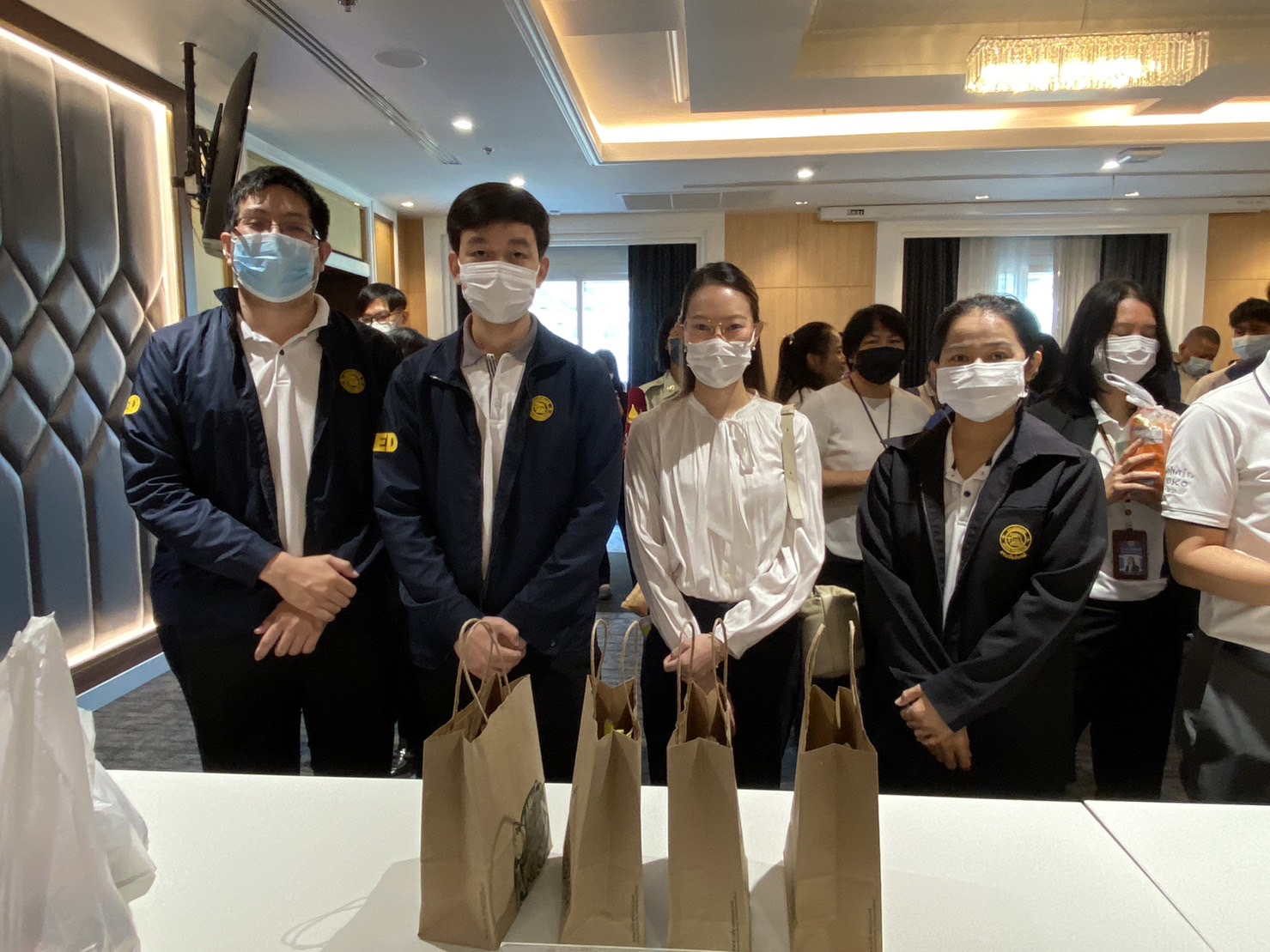 กรมบังคับคดี ร่วมทำบุญตักบาตรกิจกรรมเสริมสร้างคุณธรรมจริยธรรม บุคลากรกระทรวงยุติธรรม ครั้งที่ 2/2567